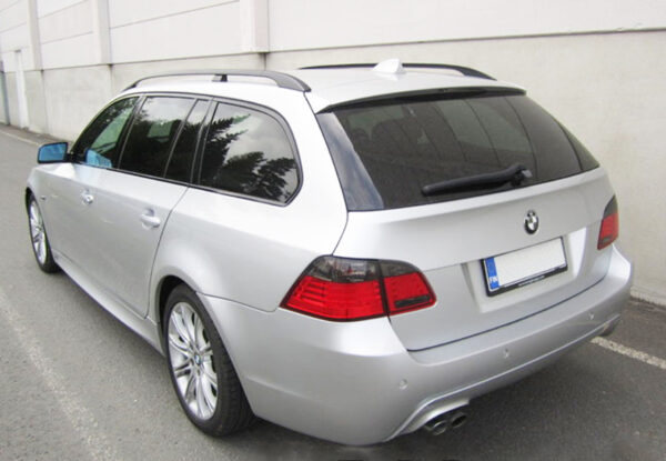 BMW E61 LCI Touring, M-Look bakre stötfångare (PDC)